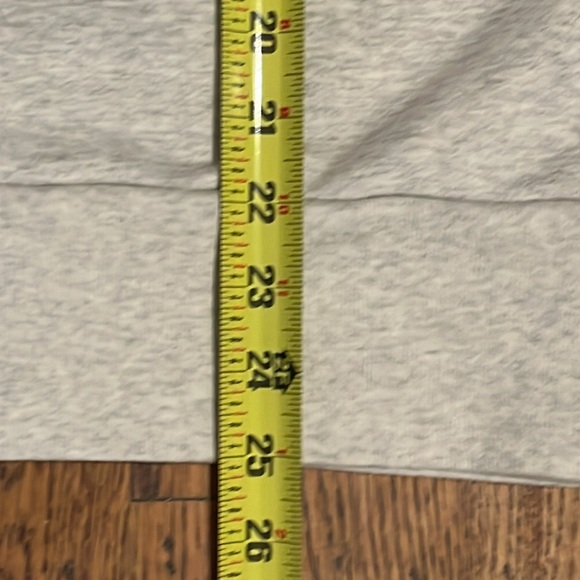 Everlane Sweatshirt - Picture 8 of 8